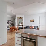 Residor - Haussmanian Flat In The Heart Of Paris