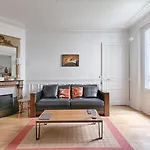 Residor - Haussmanian Flat In The Heart Of Paris