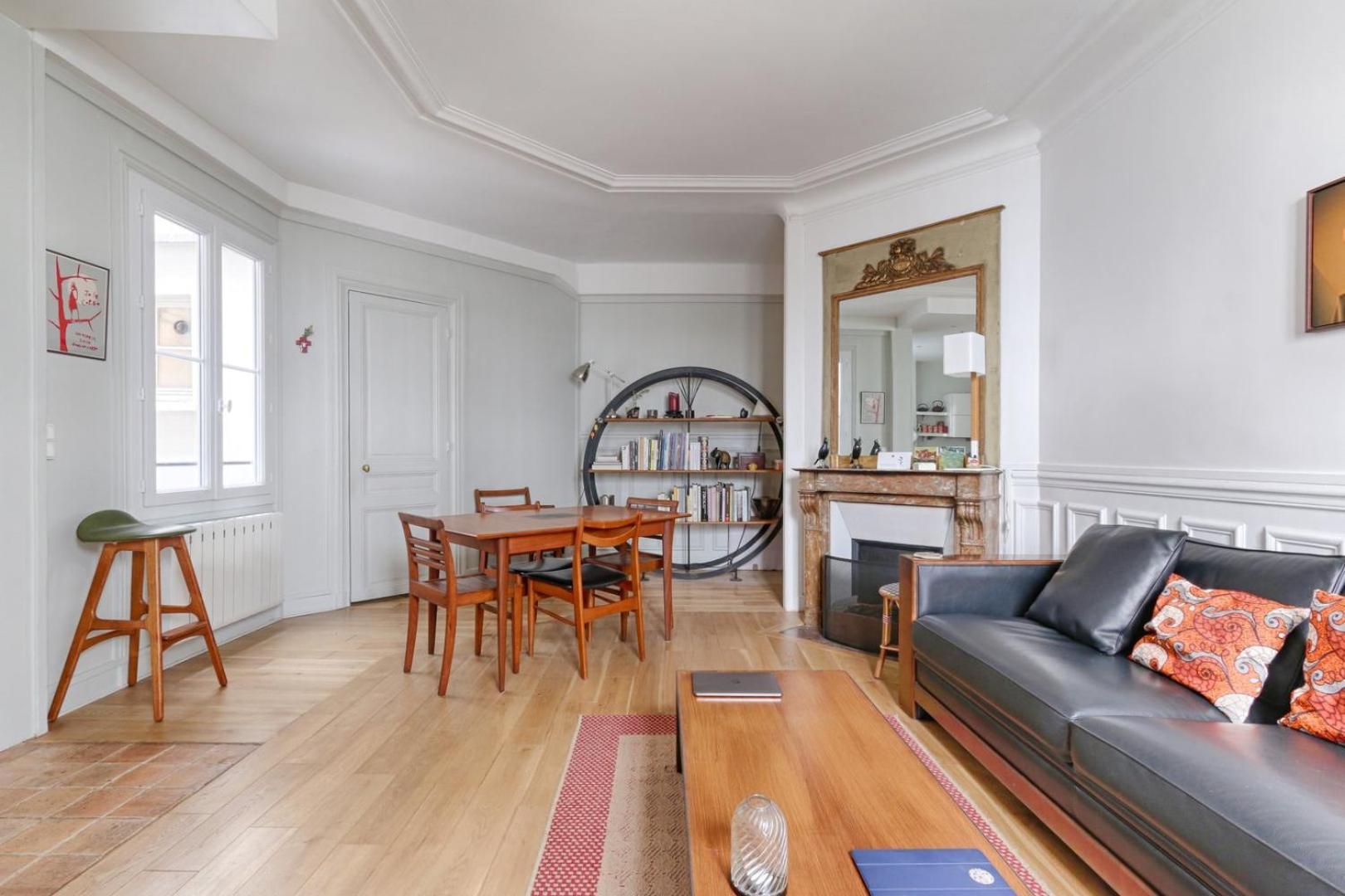 Residor - Haussmanian Flat In The Heart Of